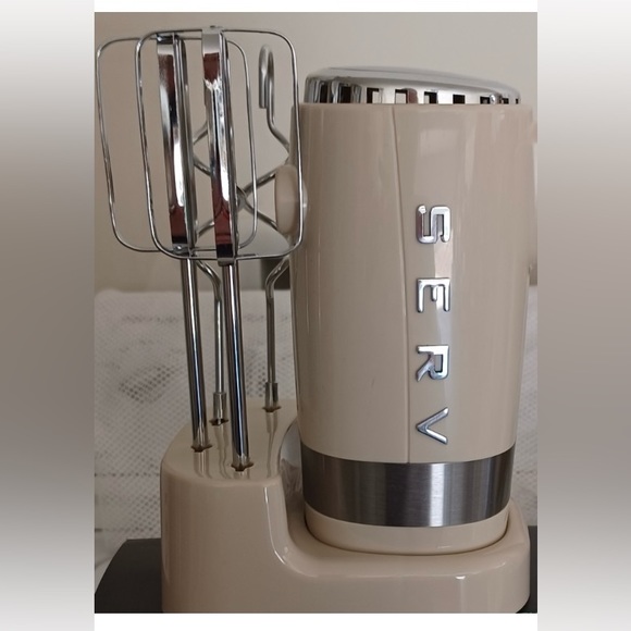 servappetit Other - NWT Servappetit Retro Hand Mixer